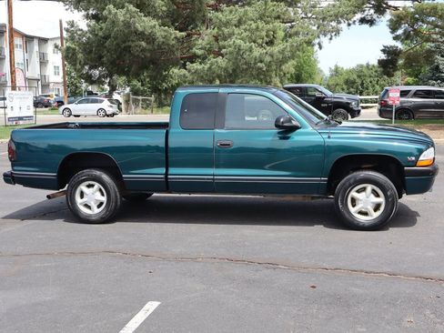 Used 1998 Dodge Dakota Sport AWD/4WD image 3