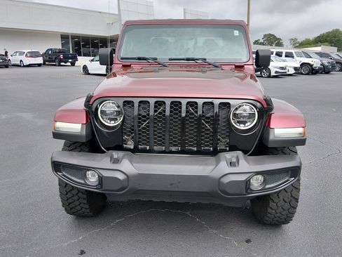 Used 2022 Jeep Gladiator Sport AWD/4WD image 9