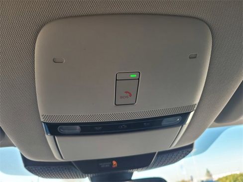 Used 2024 Nissan Ariya AWD image 22