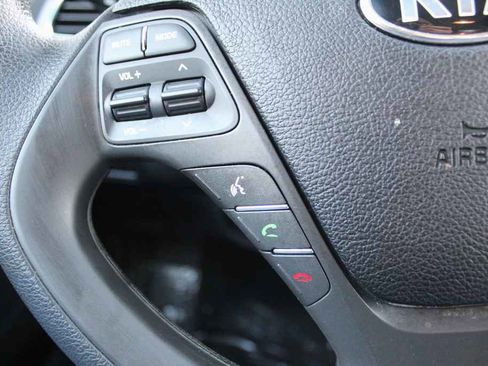 Used 2017 Kia Forte LX w/ LX Popular Package image 14