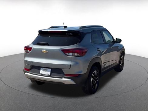Used 2025 Chevrolet TrailBlazer LT image 11