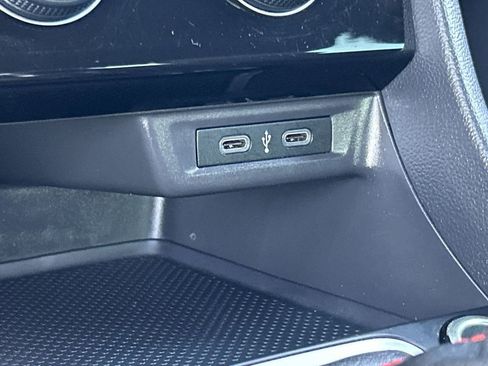 Used 2021 Volkswagen Jetta GLI image 25