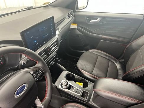 Used 2023 Ford Escape ST-Line w/ Tech Pack #1 AWD/4WD image 22
