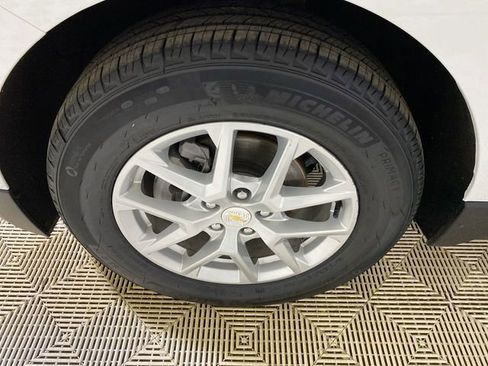 Used 2024 Chevrolet Equinox LT w/ LPO, Floor Liner Package image 22