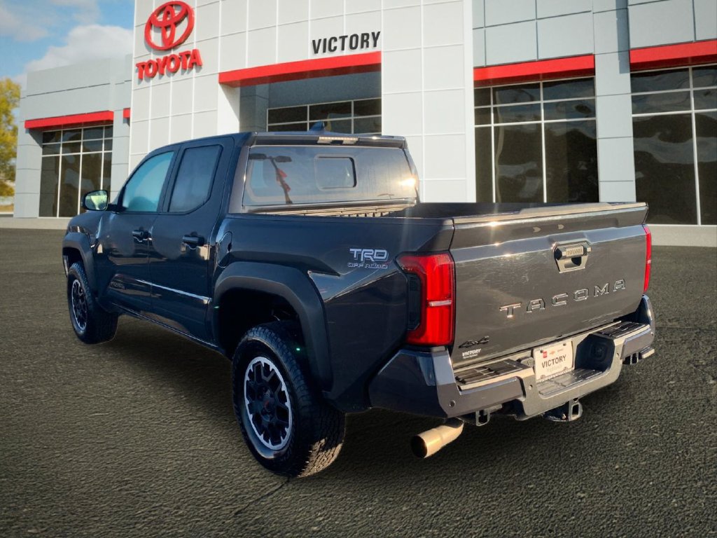 Used 2024 Toyota Tacoma TRD Off-Road w/ TRD Off Road Upgrade Package AWD/4WD image 5
