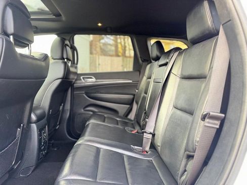 Used 2019 Jeep Grand Cherokee Limited image 19