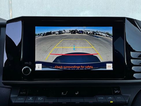 Used 2025 Toyota Camry LE image 30