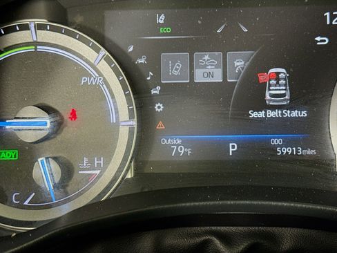 Used 2022 Toyota Highlander Bronze Edition FWD image 12
