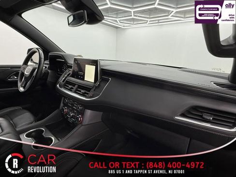 Used 2024 GMC Yukon XL SLT image 63