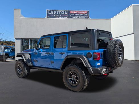 Used 2024 Jeep Wrangler Unlimited Rubicon w/ XTREMEE 35" Tire Package AWD/4WD image 4