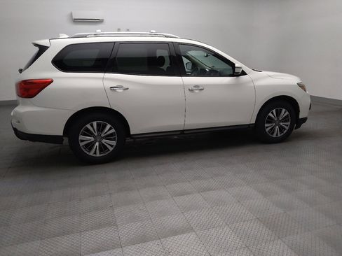 Used 2019 Nissan Pathfinder SV FWD image 10