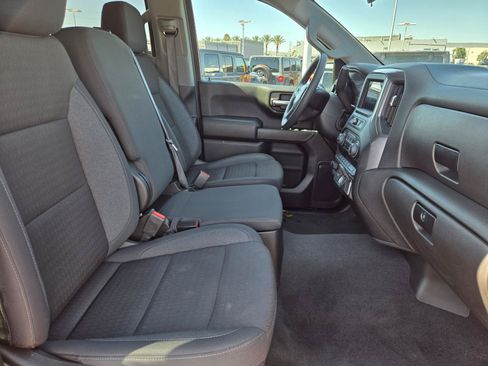 Used 2025 Chevrolet Silverado 1500 Custom Trail Boss w/ Turbomax Blackout Package AWD/4WD image 28