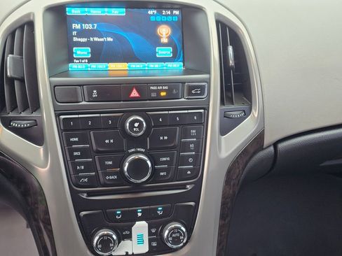 Used 2014 Buick Verano Base image 14