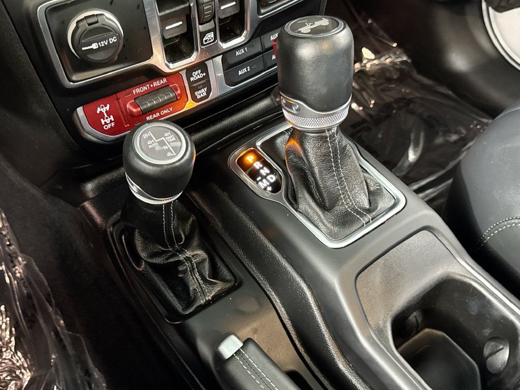 Used 2024 Jeep Wrangler Unlimited Rubicon 4xe AWD/4WD image 30