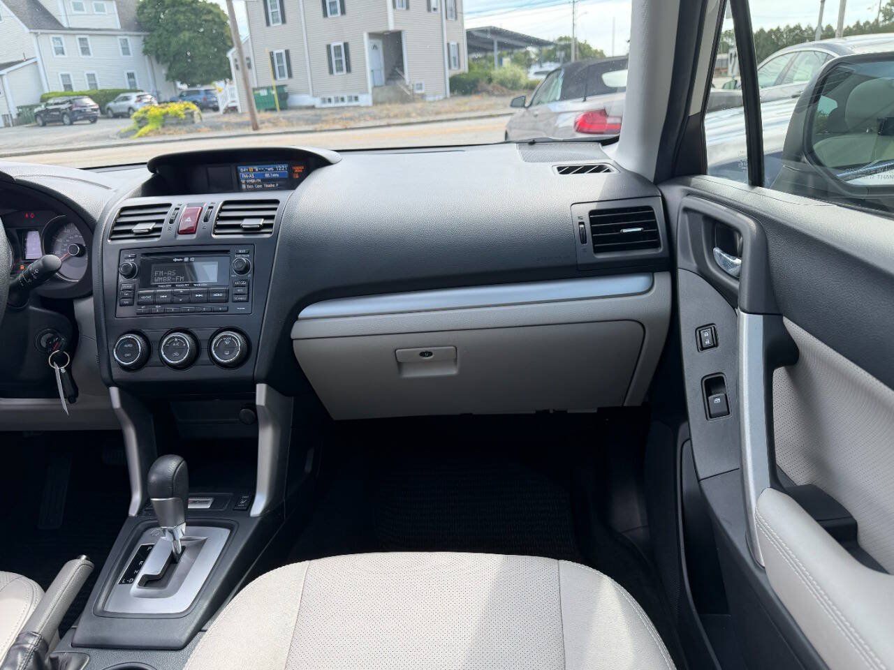Used 2015 Subaru Forester 2.5i Limited AWD/4WD image 27