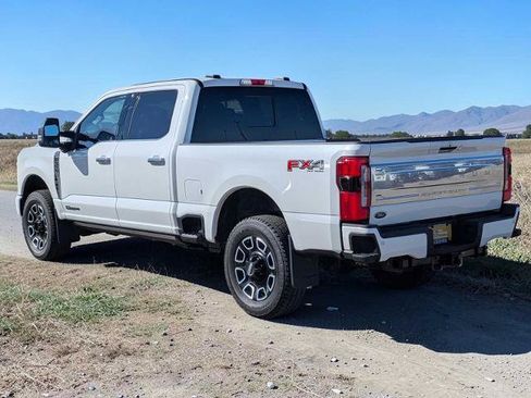 Certified 2024 Ford F350 Platinum w/ FX4 Off-Road Package AWD/4WD image 4
