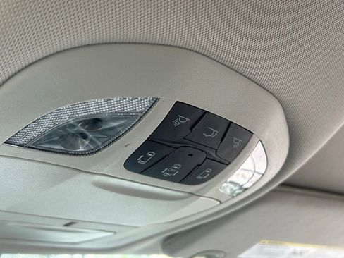 Used 2022 Chrysler Pacifica Touring-L image 57