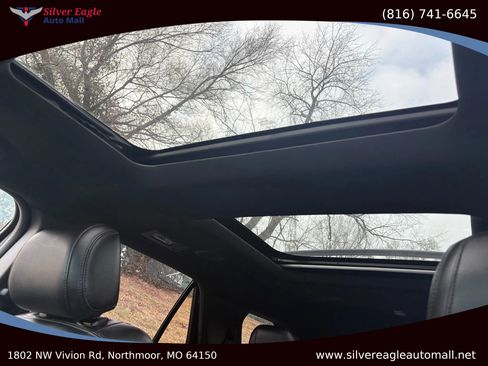 Used 2016 Ford Explorer XLT w/ Equipment Group 202A image 15