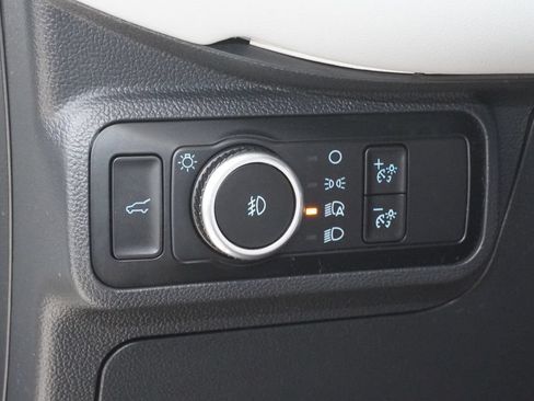 Used 2025 Ford Explorer Platinum w/ Ultimate Package RWD image 25