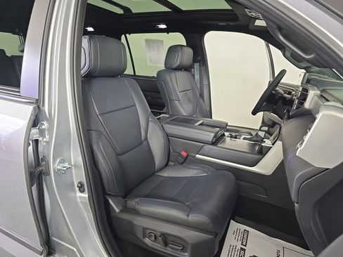 Used 2025 Toyota Sequoia Platinum image 23
