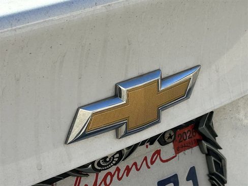 Used 2017 Chevrolet Malibu Hybrid w/ Leather Package image 6