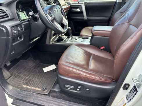 Used 2014 Toyota 4Runner Limited image 7