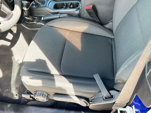 Used 2019 Jeep Wrangler Sport image 21