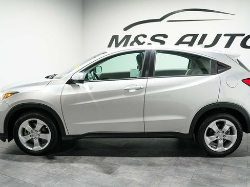 Used 2016 Honda HR-V LX image 3