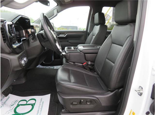 Used 2025 GMC Sierra 1500 SLT AWD/4WD image 4