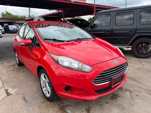 Used 2015 Ford Fiesta SE FWD image 11