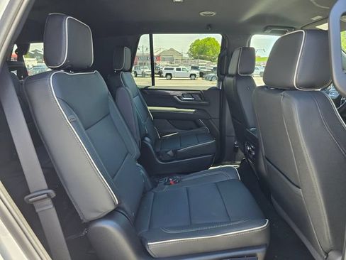 New 2026 GMC Yukon Elevation AWD/4WD image 12