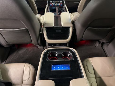 Certified 2022 Lincoln Navigator L Reserve image 31