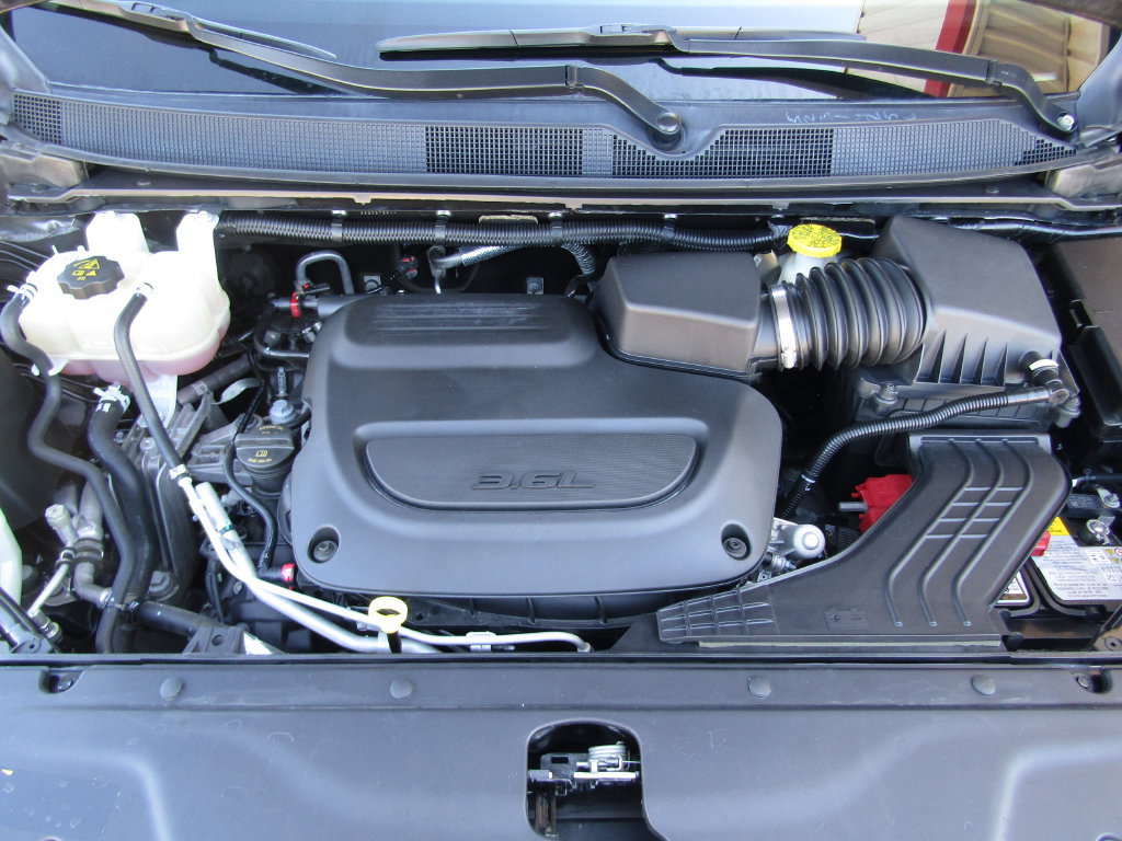 Used 2023 Chrysler Pacifica Touring-L FWD image 31
