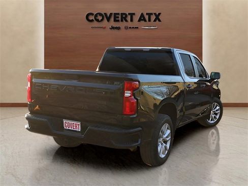 Used 2022 Chevrolet Silverado 1500 Custom w/ LPO, Dark Essentials Package image 5