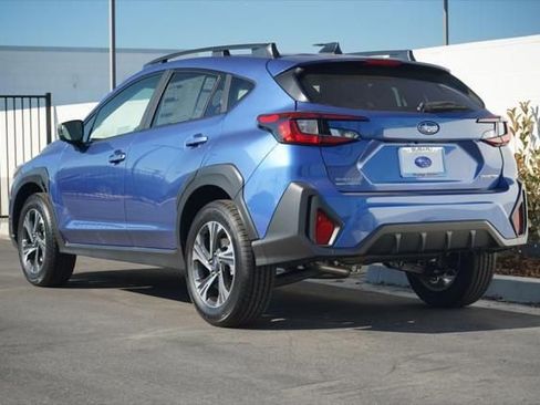 Used 2025 Subaru Crosstrek 2.0i Premium AWD/4WD image 3