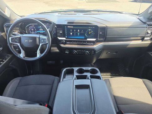 Used 2024 Chevrolet Silverado 1500 RST AWD/4WD image 18