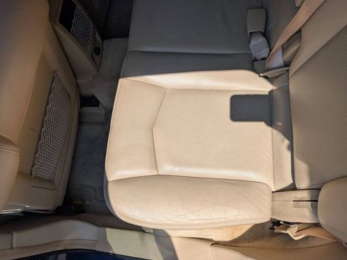 Used 2009 Cadillac SRX AWD w/ Third Row Seating Package image 29
