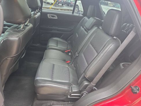 Used 2014 Ford Explorer Limited w/ Equipment Group 302A AWD/4WD image 13