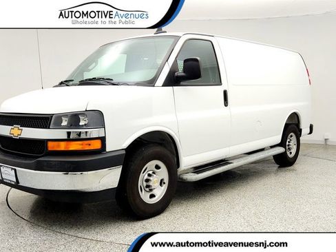 Used 2025 Chevrolet Express 2500 w/ Driver Convenience Package RWD image 1
