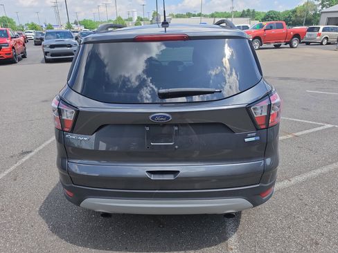 Used 2018 Ford Escape SE AWD/4WD image 4
