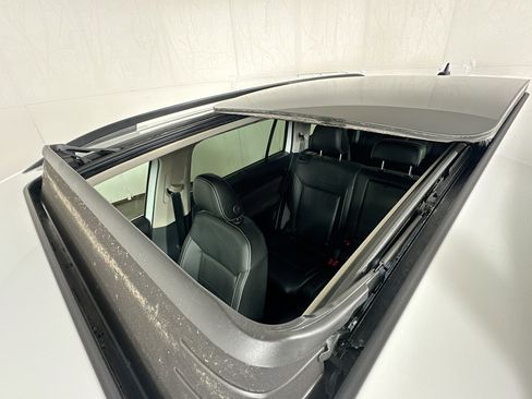 Used 2023 Volkswagen Atlas SE w/ Panoramic Sunroof Package AWD/4WD image 20