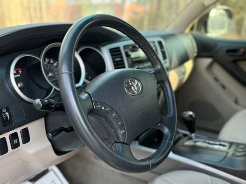 Used 2007 Toyota 4Runner Sport RWD image 10
