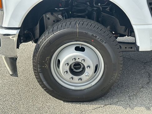 New 2026 Ford F350 XL image 40