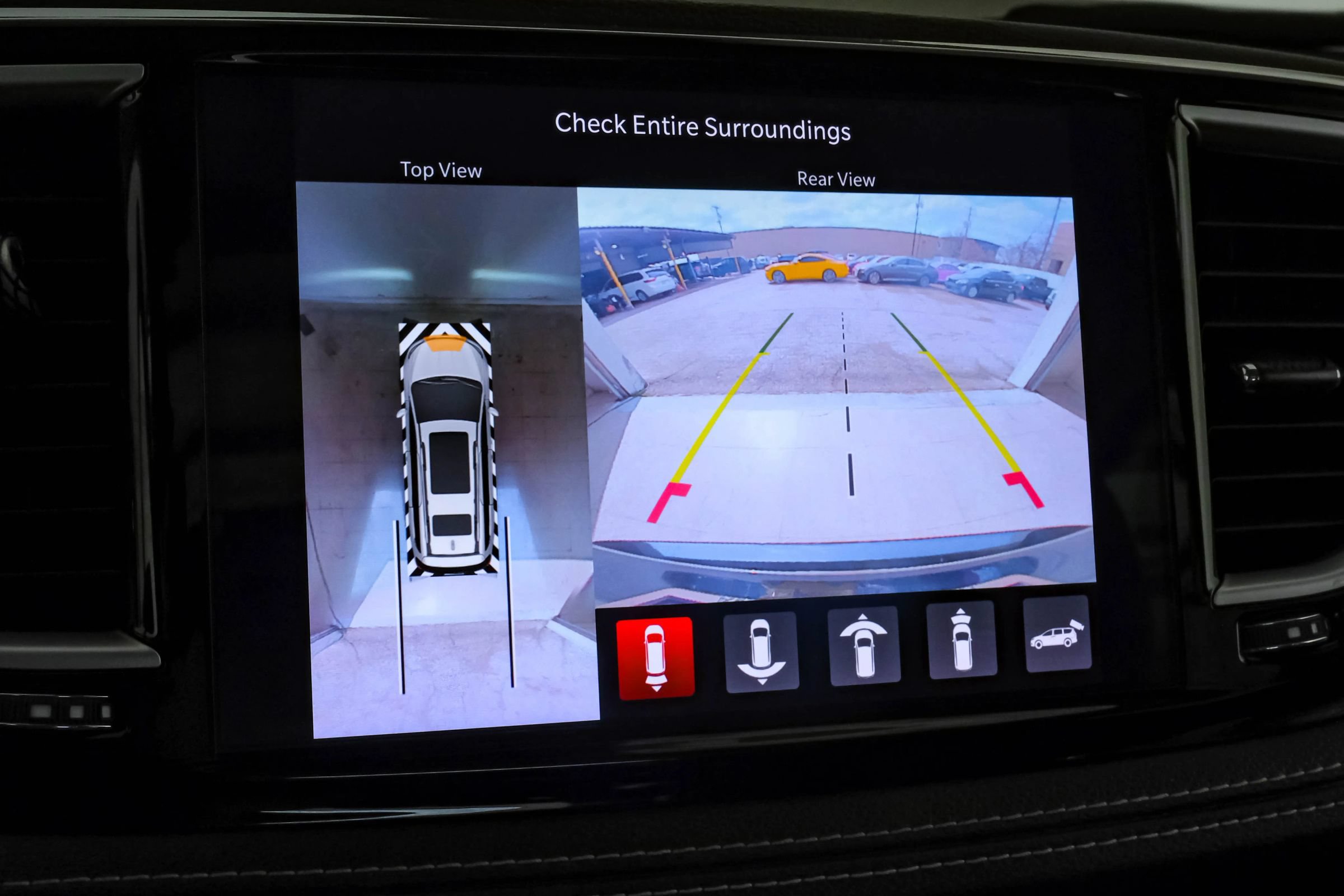 Used 2022 Chrysler Pacifica Limited FWD image 20