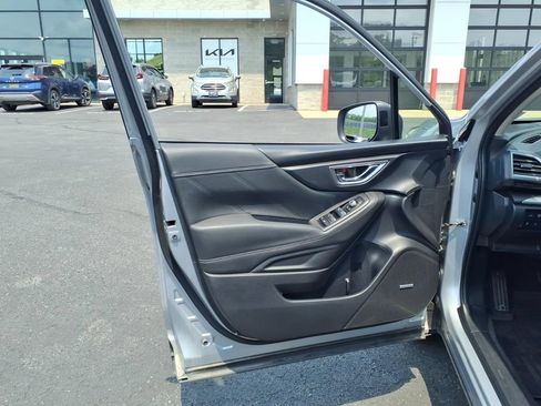 Used 2021 Subaru Forester Limited w/ Popular Package #3 AWD/4WD image 12