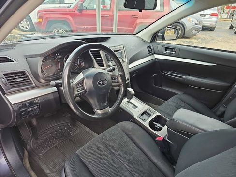 Used 2013 Subaru Outback 2.5i Premium w/ All-Weather Pkg image 10