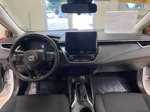 Used 2023 Toyota Corolla LE FWD image 14