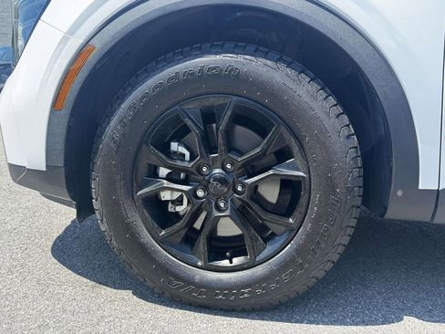 Used 2025 Kia Sportage X-Pro AWD/4WD image 9