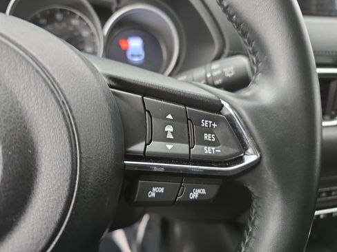 Used 2019 MAZDA CX-5 Touring image 18