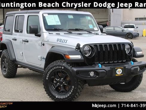 Used 2023 Jeep Wrangler Unlimited w/ Cold Weather Group image 1